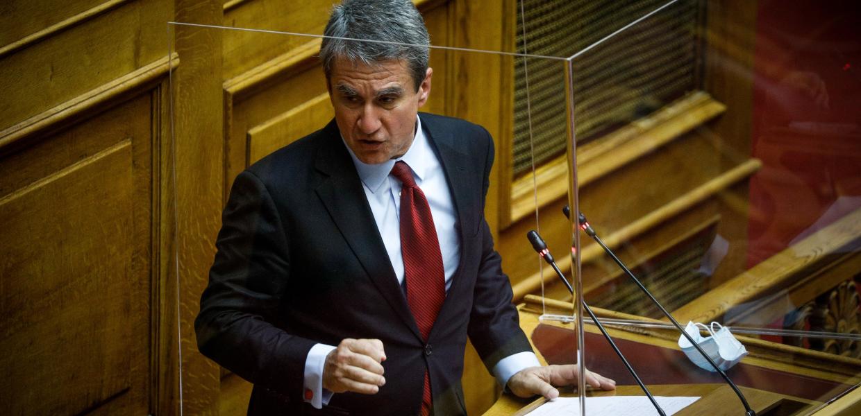 Ο Ανδρέας Λοβέρδος στη Βουλή