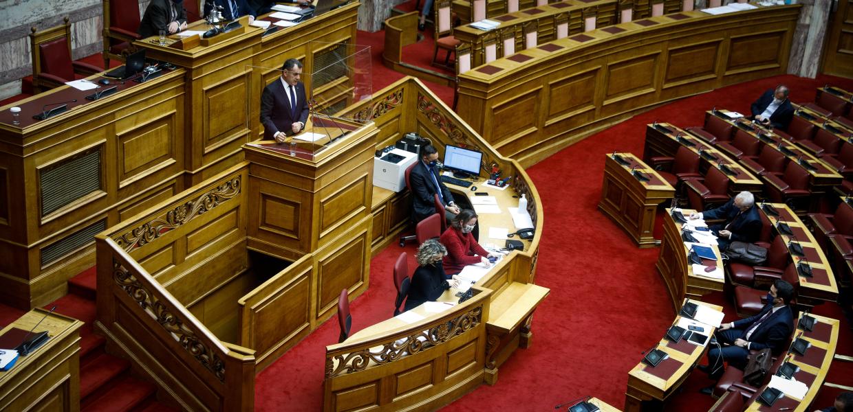 Ο Νίκος Παναγιωτόπουλος στη Βουλή