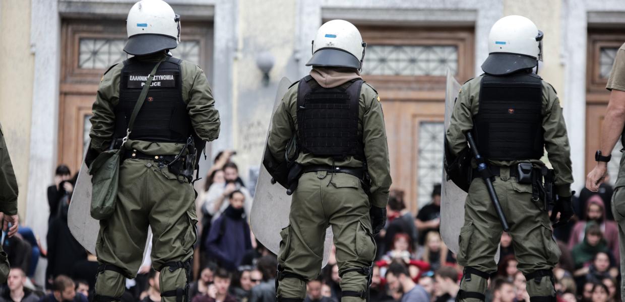 Αστυνομία στα Πανεπιστήμια: Βάζουν και επίσημα έως 1.000 ειδικούς φρουρούς στα ΑΕΙ