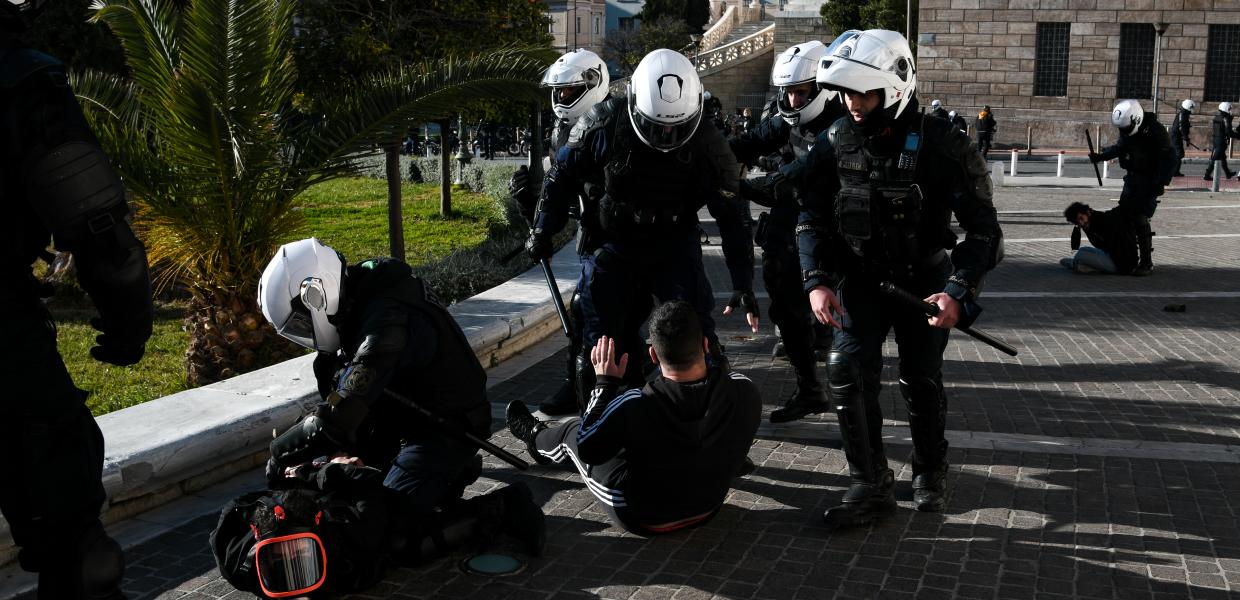 Αστυνομικοί και φοιτητές