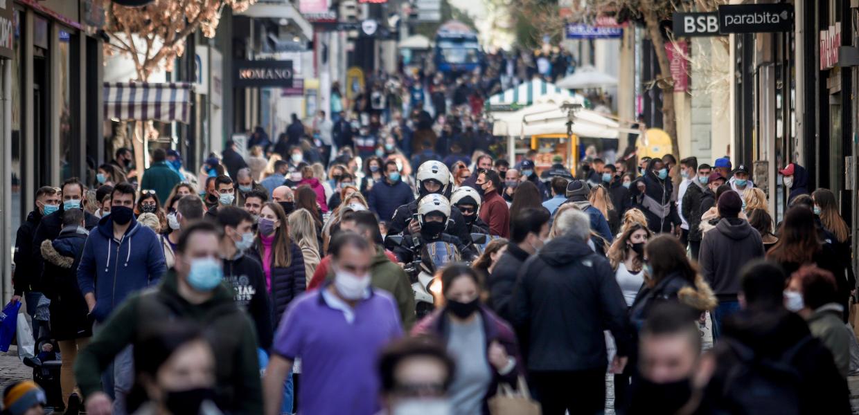 Κόσμος στην Ερμού
