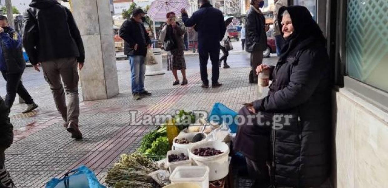 Ηλικιωμένη στη Λαμία