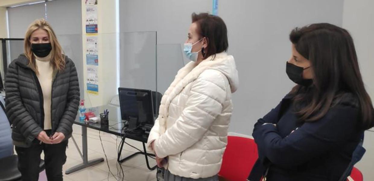 Η Μαρέβα Μητσοτάκη στα Τρίκαλα