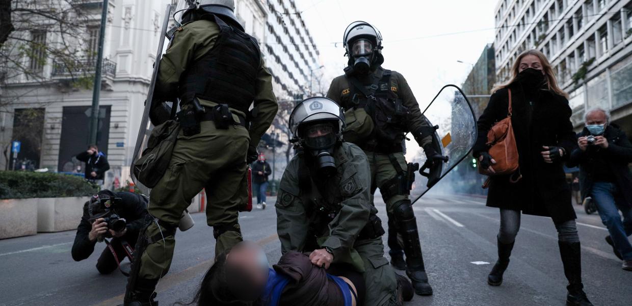 Επίθεση των ΜΑΤ