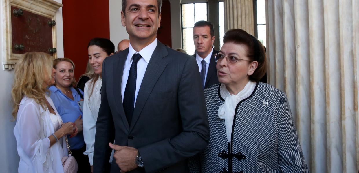 Μενδώνη Μητσοτάκης