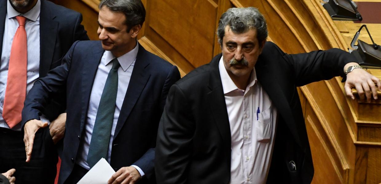 Κυριάκος Μητσοτάκης και Παύλος Πολάκης στη Βουλή