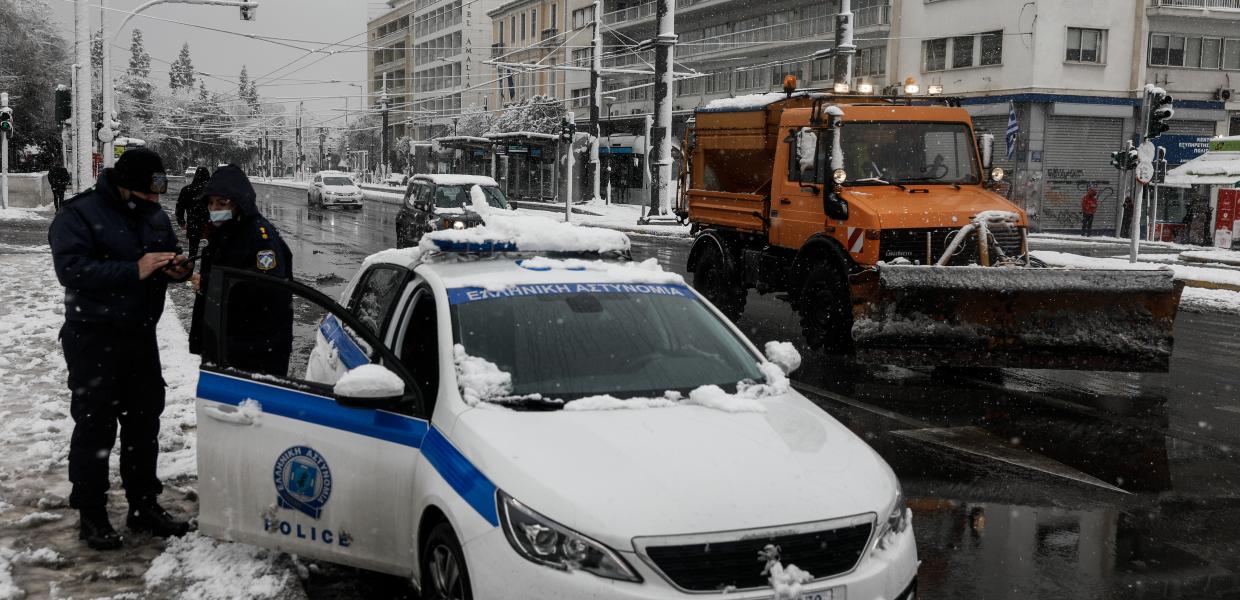 Περιπολικό στο Σύνταγμα