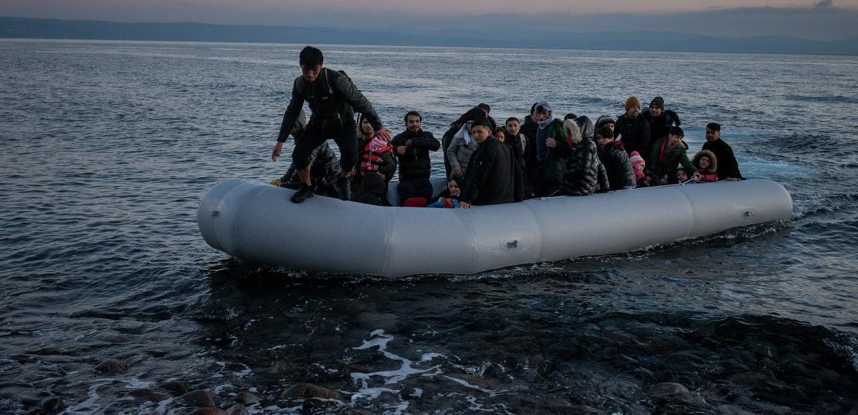 Πρόσφυγες βάρκα