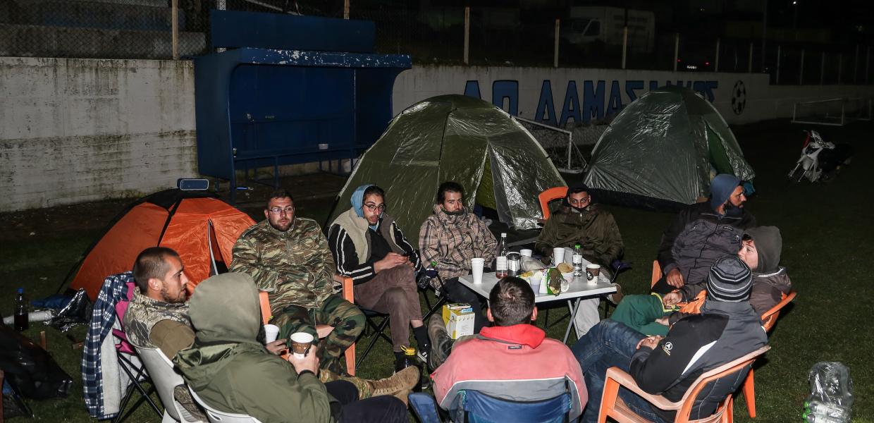 ΘΕΣΣΑΛΙΑ ΔΑΜΑΣΙ ΣΕΙΣΜΟΣ ΔΙΑΝΥΚΤΕΡΕΥΣΗ ΚΑΤΟΙΚΟΙ ΣΚΗΝΕΣ