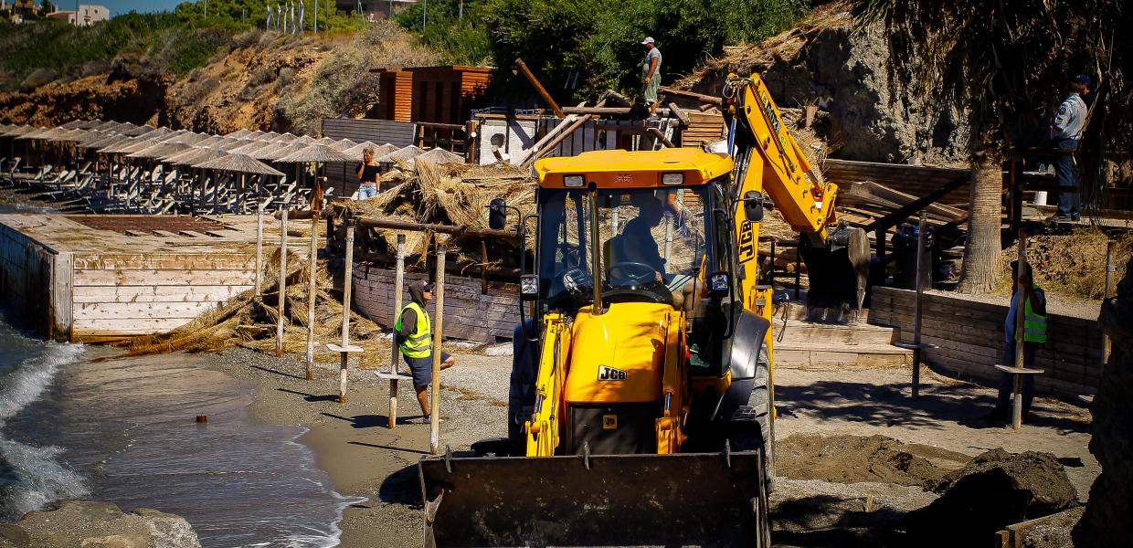 αιγιαλός κατεδαφιση μπουλντόζα