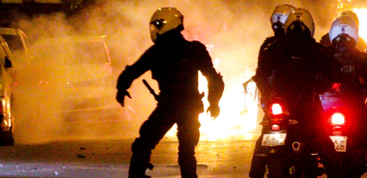 Αστυνομικοί της ομάδας Δράση στη Νέα Σμύρνη