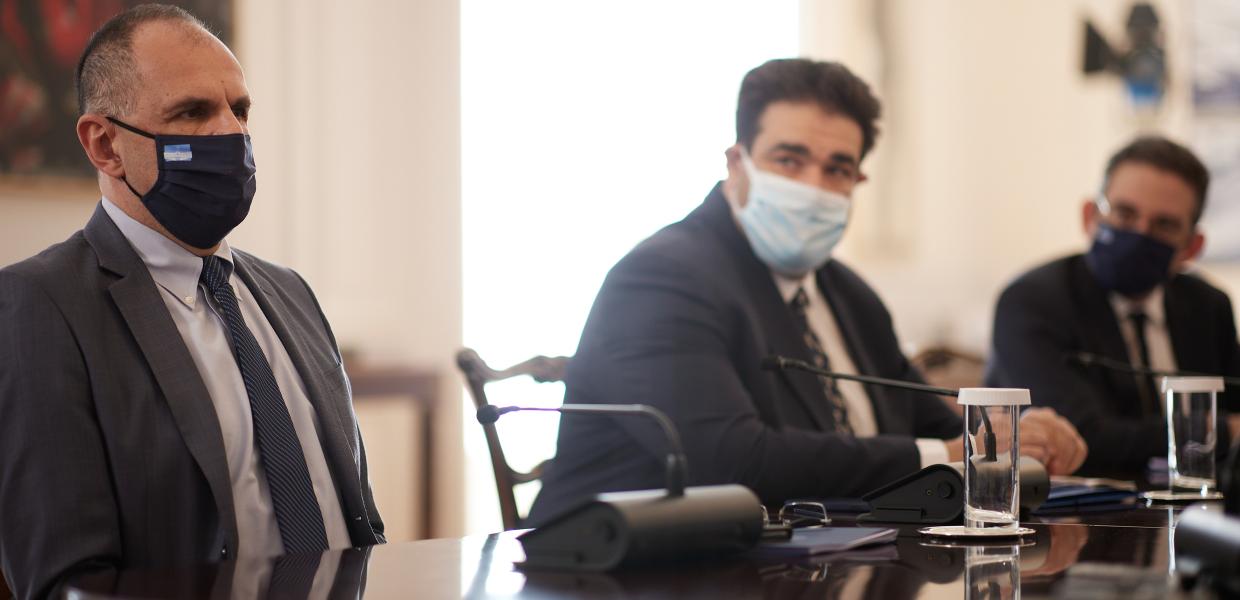 Ο Γιώργος Γεραπετρίτης στο Μαξίμου