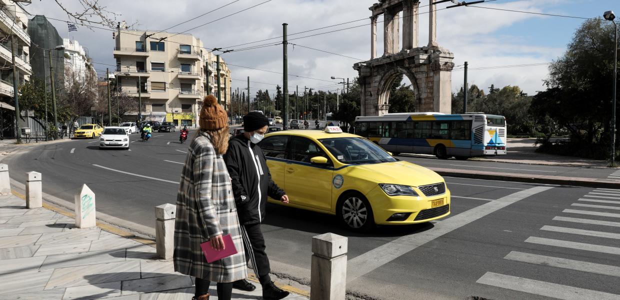 Στιγμιότυπό από την Αθήνα εν μέσω lockdown