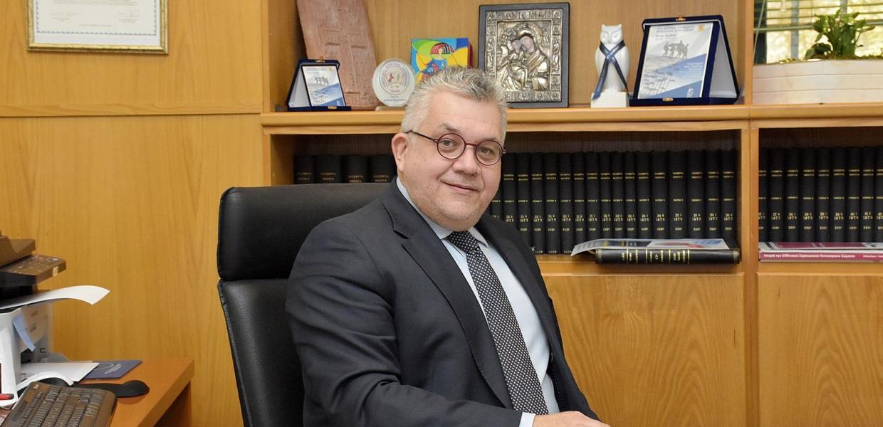 Ο πρύτανης του ΑΠΘ Νίκος Παπαϊωάννου