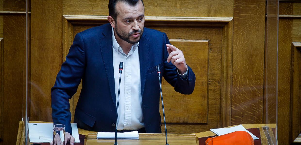 Ο Νίκος Παππάς στη Βουλή