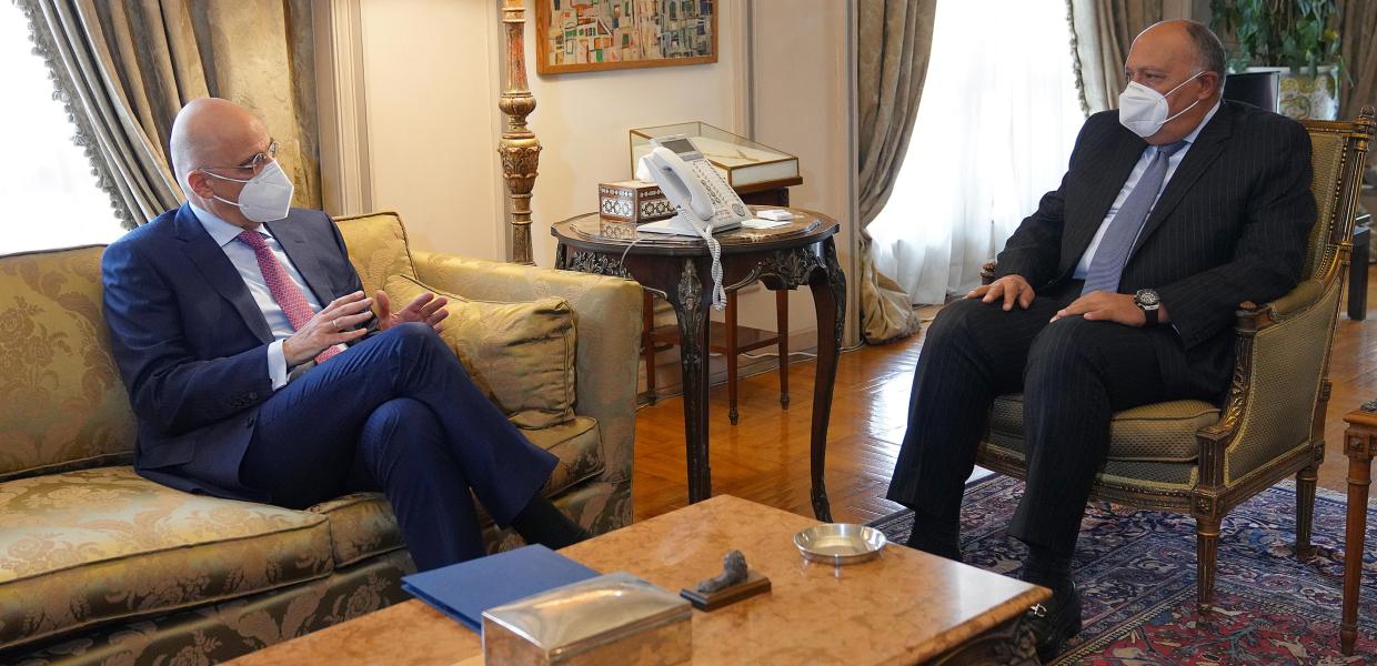 ΔΕΝΔΙΑΣ ΣΤΗΝ ΑΙΓΥΠΤΟ