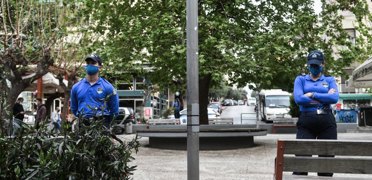 ΥΠΟ ΑΣΤΥΝΟΜΙΚΟ ΚΛΟΙΟ Η ΠΛΑΤΕΙΑ ΒΑΡΝΑΒΑ ΣΤΟ ΠΑΓΚΡΑΤΙ