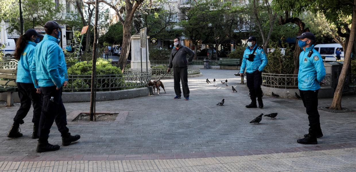 ΠΛΑΤΕΙΑ