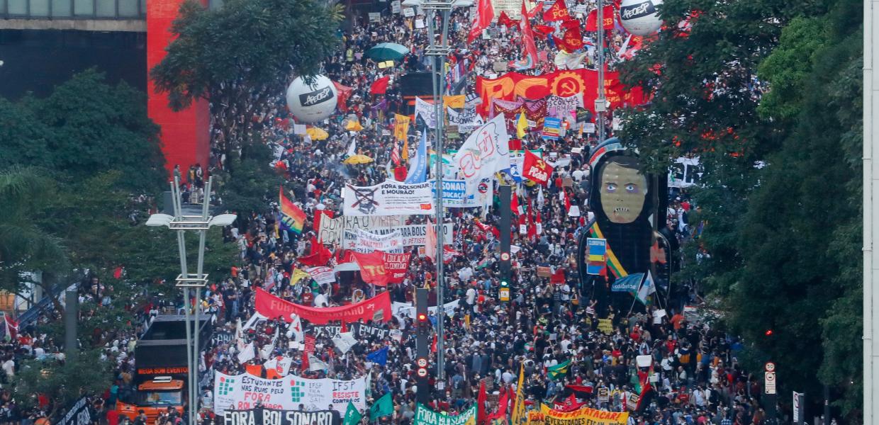 ΔΙΑΜΑΡΤΥΡΙΑ ΚΑΤΑ ΜΠΟΛΣΟΝΑΡΟ ΣΤΗ ΒΡΑΖΙΛΙΑ