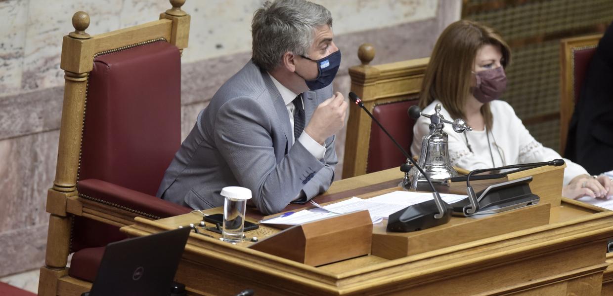 Ο Οδυεσσάς Κωνσταντινόπουλος στη Βουλή