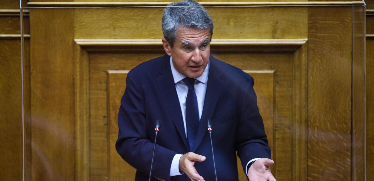 Ο Ανδρέας Λοβέρδος στη Βουλή