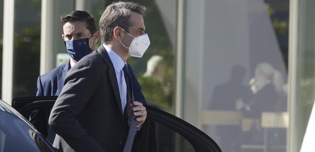 Ο Κυριάκος Μητσοτάκης με μάσκα στη Σύνοδο Κορυφής στο Πόρτο