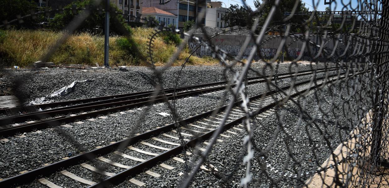 Ράγες στον προαστιακό στην Αθήνα