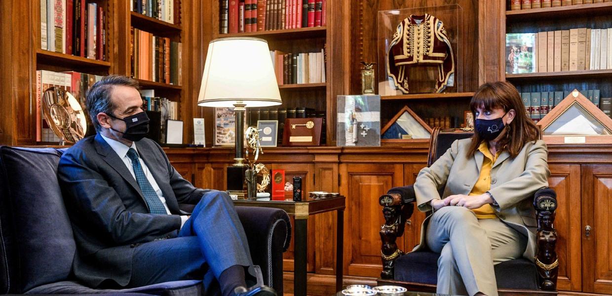 ΜΗΤΣΟΤΑΚΗΣ ΣΑΚΕΛΛΑΡΟΠΟΥΛΟΥ