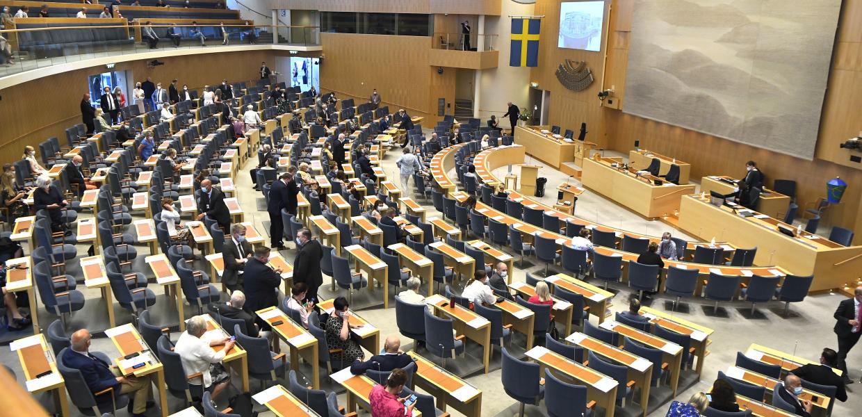 ΠΡΟΤΑΣΗ ΔΥΣΠΙΣΤΙΑΣ ΠΤΩΣΗ ΚΥΒΕΡΝΗΣΗΣ ΒΟΥΛΗ ΣΟΥΗΔΙΑ