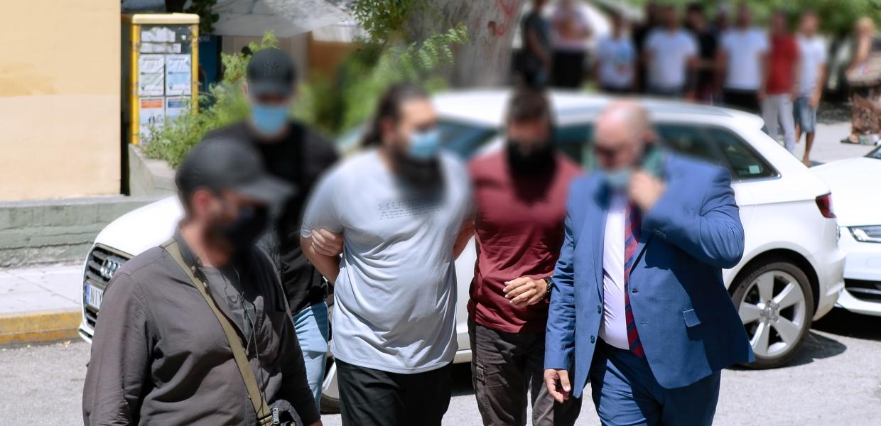 ιερέας καυστικό υγρό