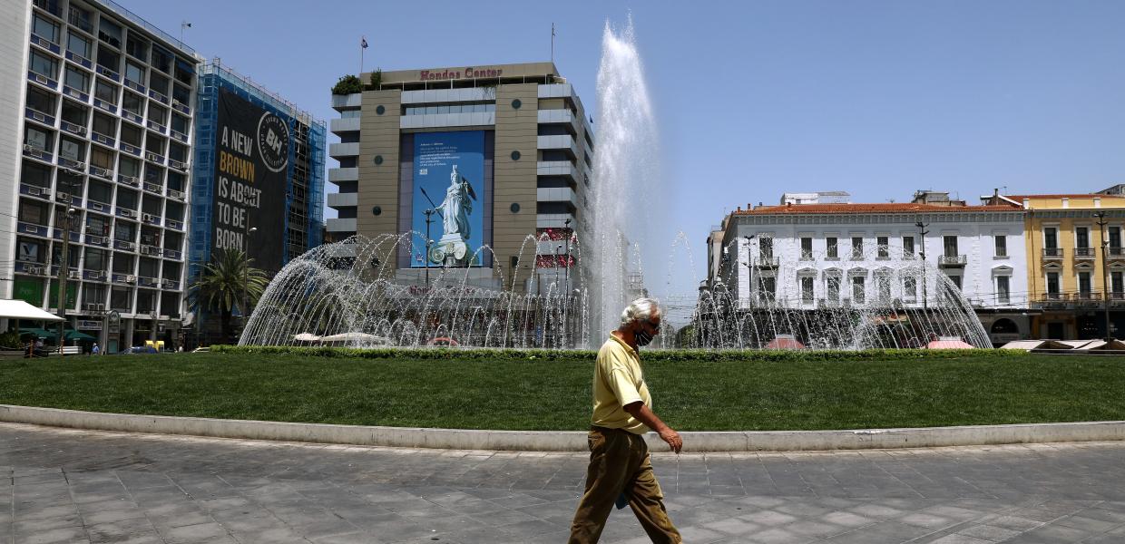 Η πλατεία Ομονοίας εν μέσω καύσωνα