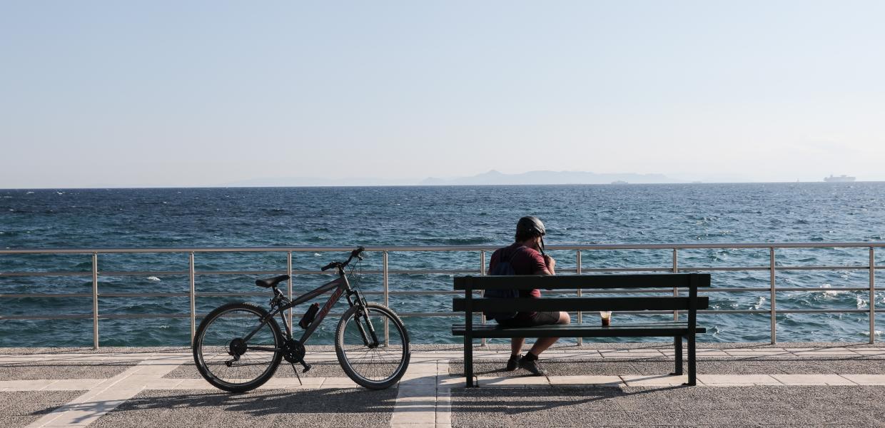 Ποδήλατο σε παραλία