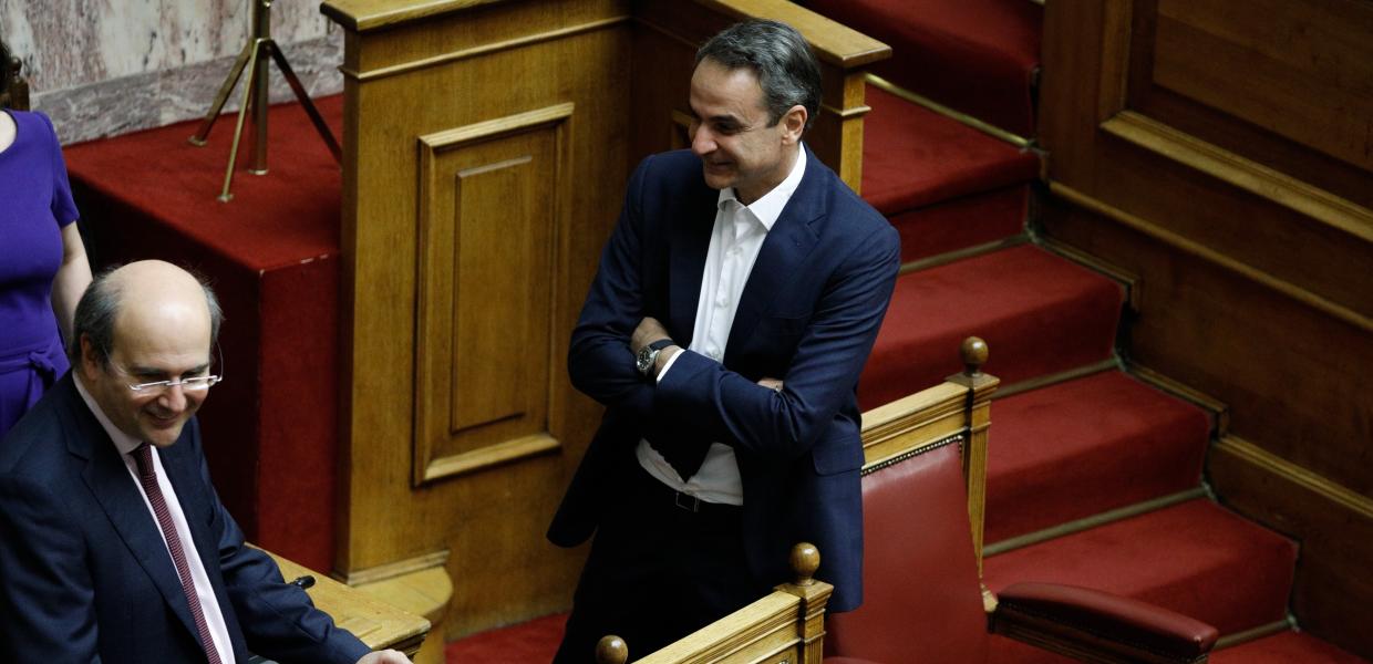 Κυριάκος Μητσοτάκης και Κωστής Χατζηδάκης στη Βουλή