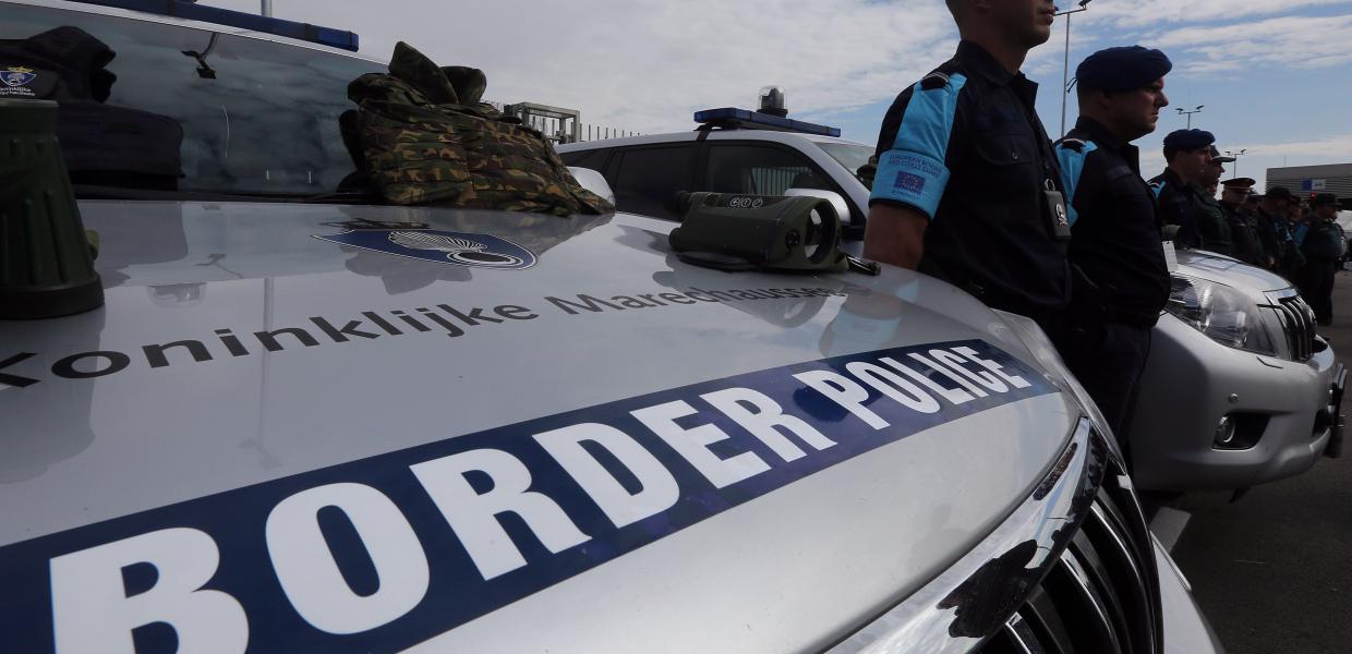 Περιπολία ανδρών της FRONTEX στα σύνορα της Βουλγαρίας.