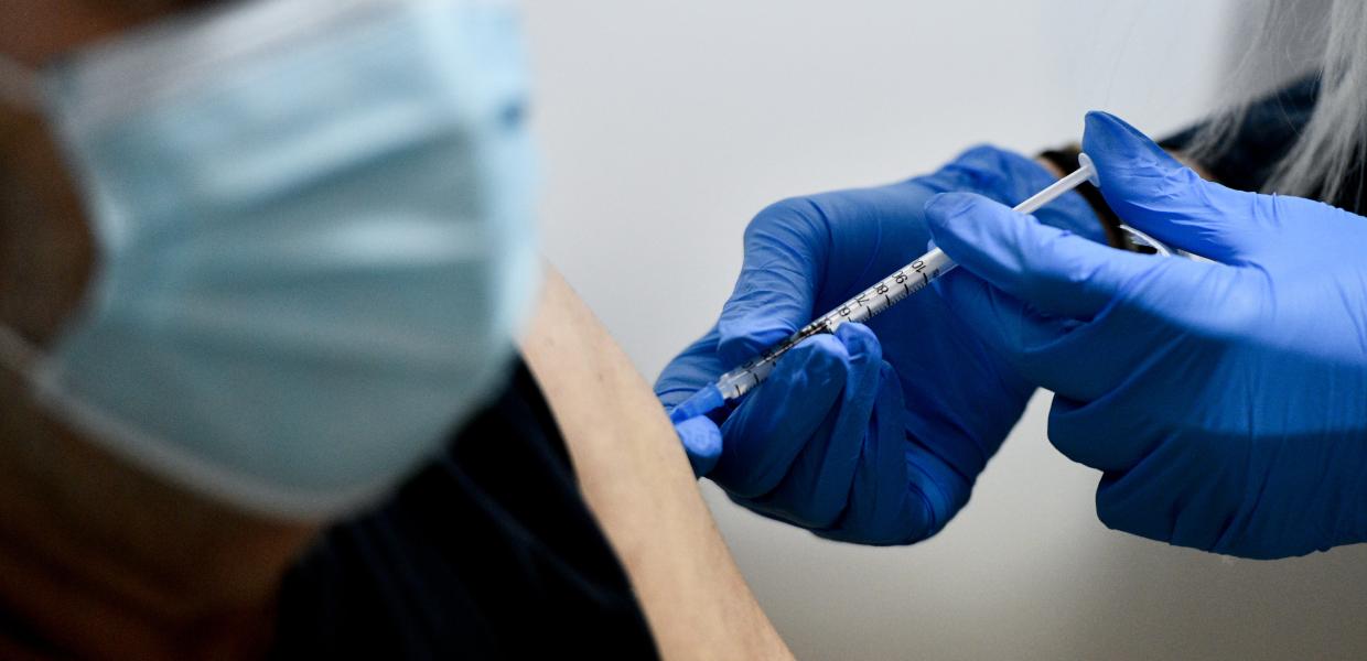 Εμβολιασμός με εμβόλιο κατά του κορωνοϊού