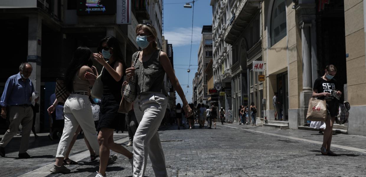 Κόσμος στην Ερμού