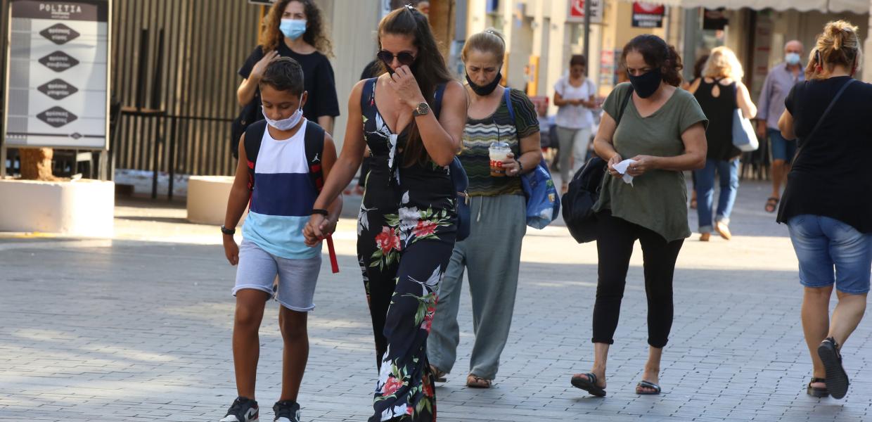 Κόσμος στο Ηράκλειο Κρήτης