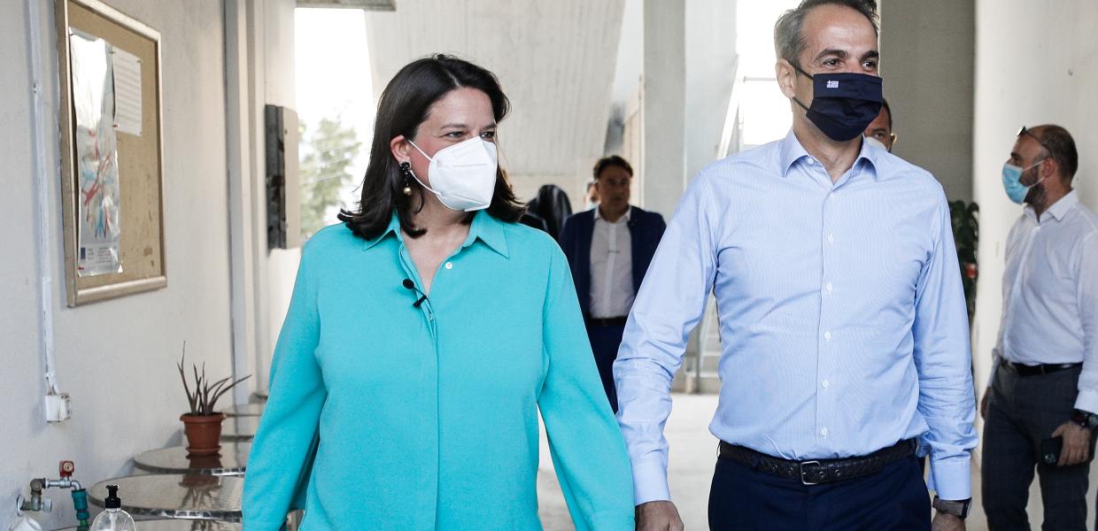 Νίκη Κεραμέως και Κυριάκος Μητσοτάκης