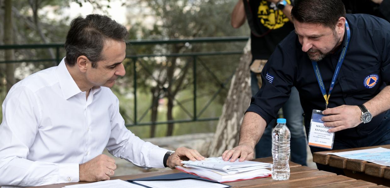 Κυριάκος Μητσοτάκης και Νίκος Χαρδαλιάς