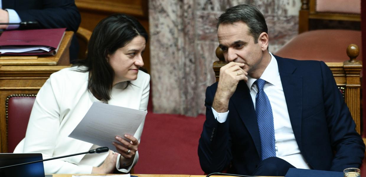 Κυριάκος Μητσοτάκης Νίκη Κεραμέως Βουλή