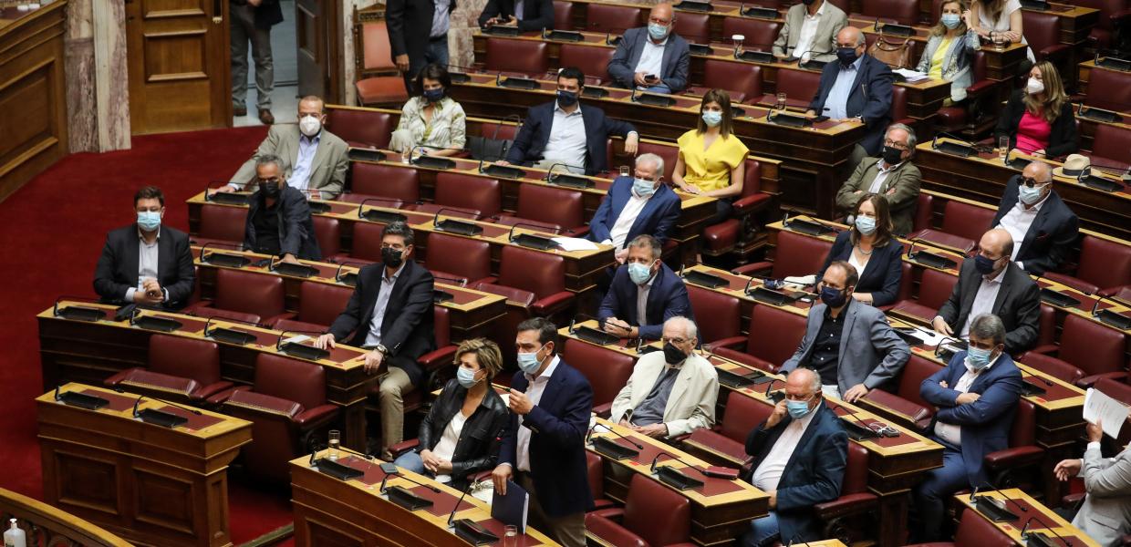 Ο Αλέξης Τσίπρας και η ΚΟ του ΣΥΡΙΖΑ στη Βουλή