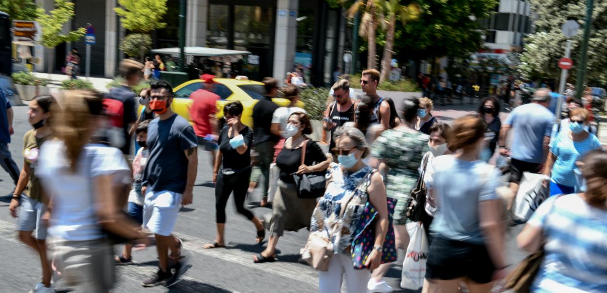 Tουρίστες και κάτοικοι στο κέντρο της Αθήνας, Ιούλιος 2021.