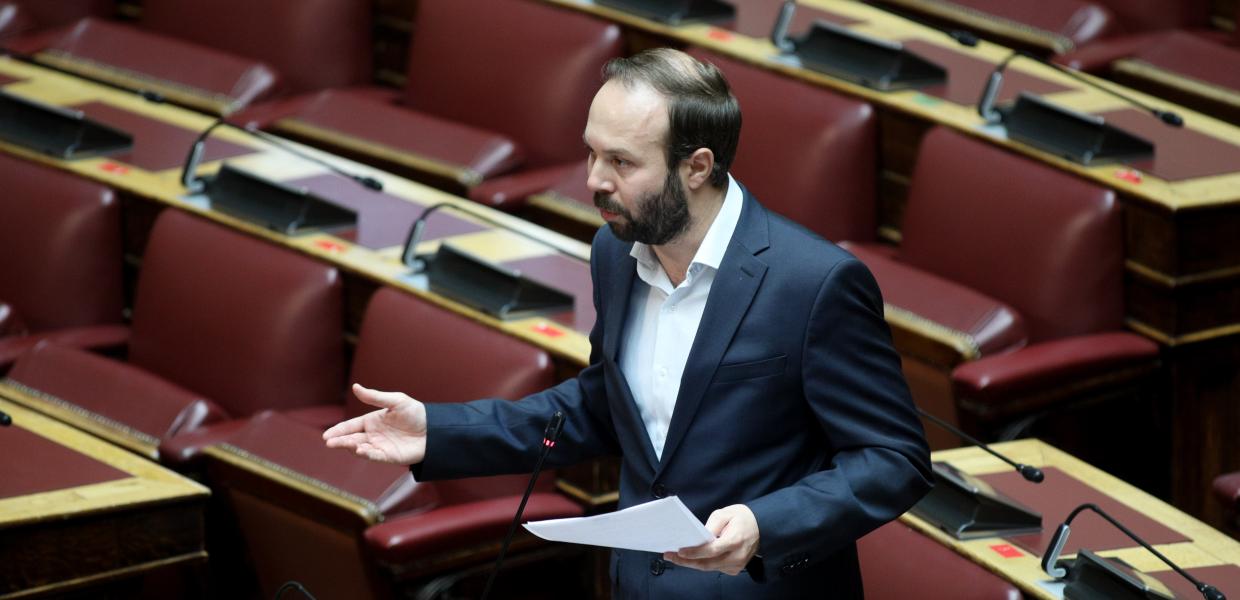 Ο Γιώργος Ψυχογιός στη Βουλή