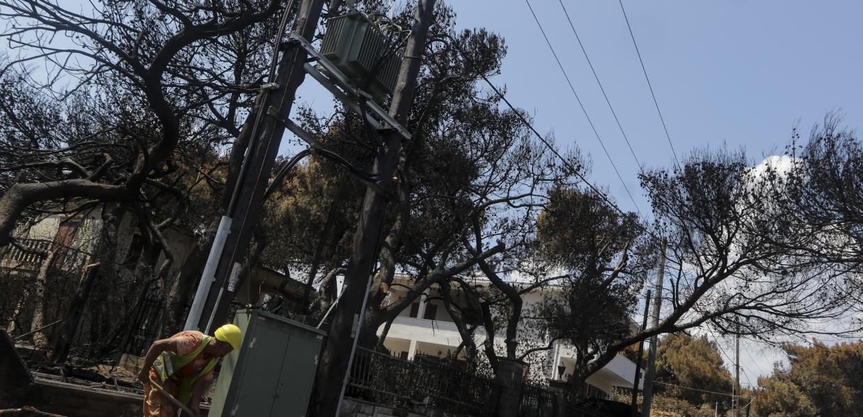 ΔΕΗ κολόνα φωτιά 