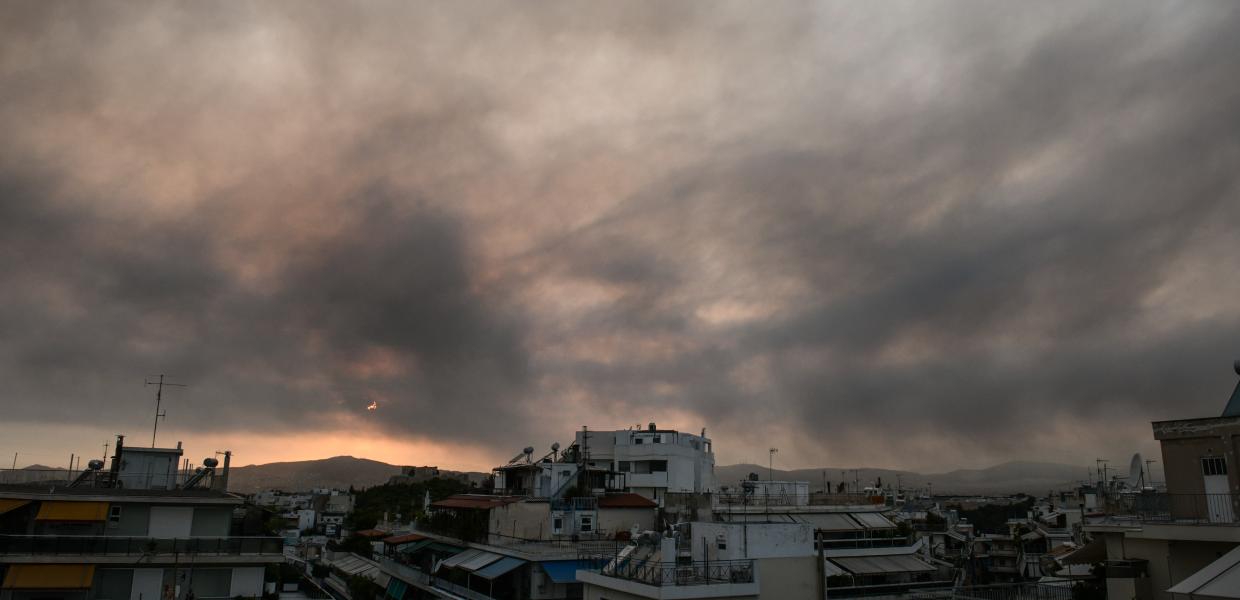 νέφος Αθήνα Βαρυμπόμπη