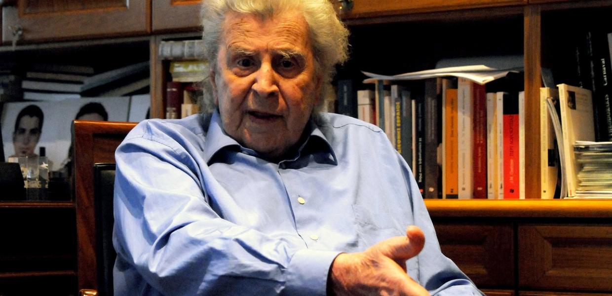 Μίκης Θεοδωράκης