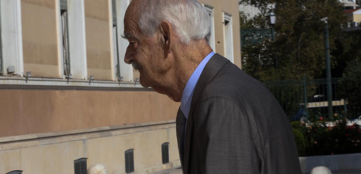 Ο Απόστολος Κακλαμάνης στη Βουλή