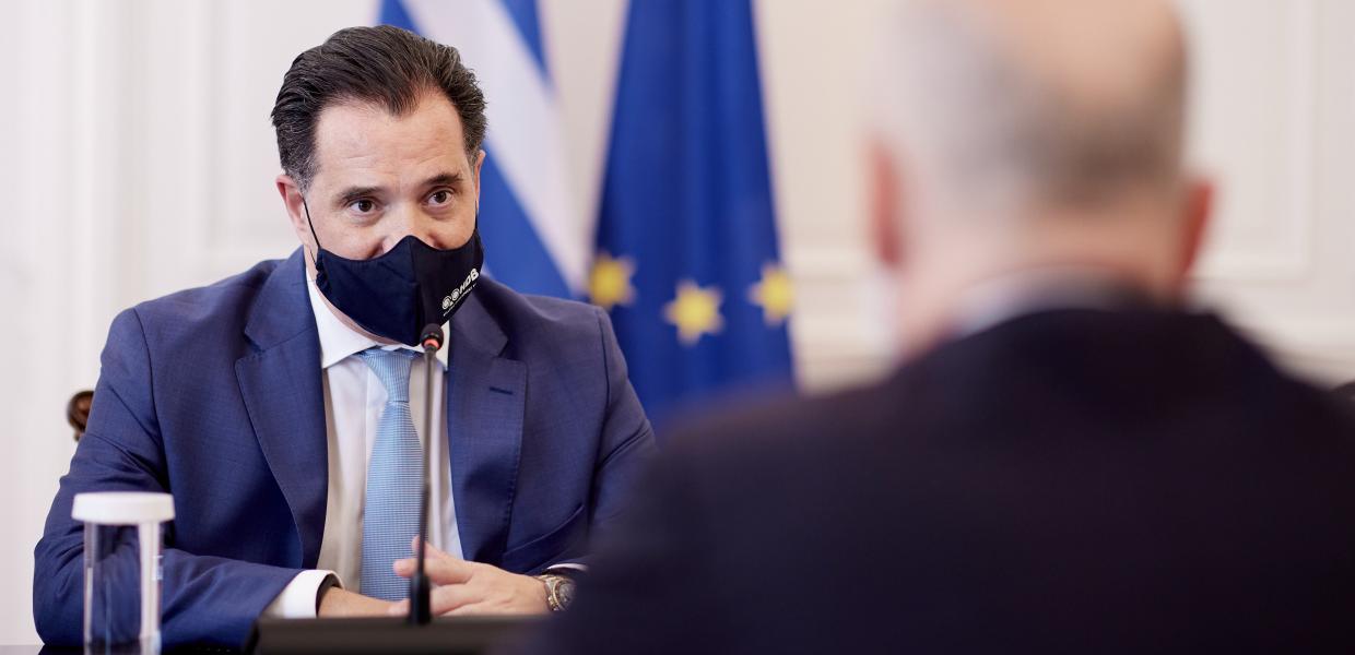 Ο Άδωνις Γεωργιάδης σε συνάντηση με εκπροσώπους τουριστικών επιχειρήσεων