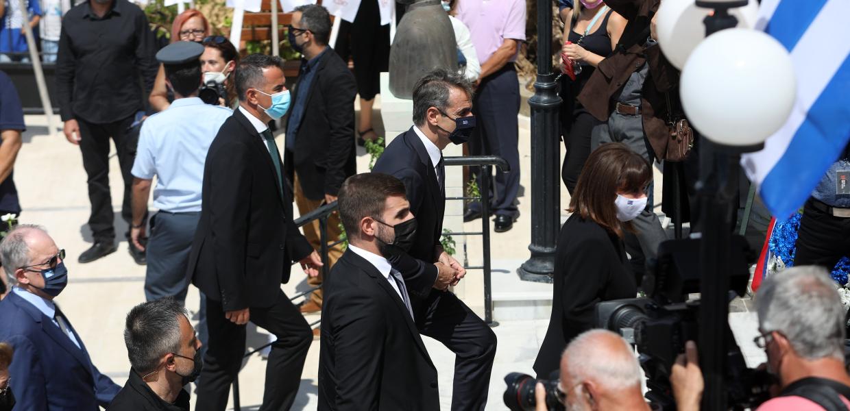 Ο Κυριάκος Μητσοτάκης στην κηδεία του Μίκη Θεοδωράκη