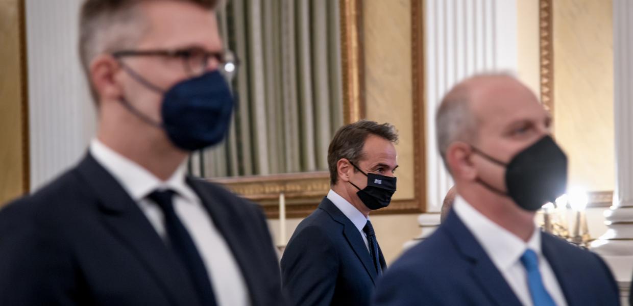Κυριάκος Μητσοτάκης, Άκης Σκέρτσος και Βαγγέλης Οικονόμου